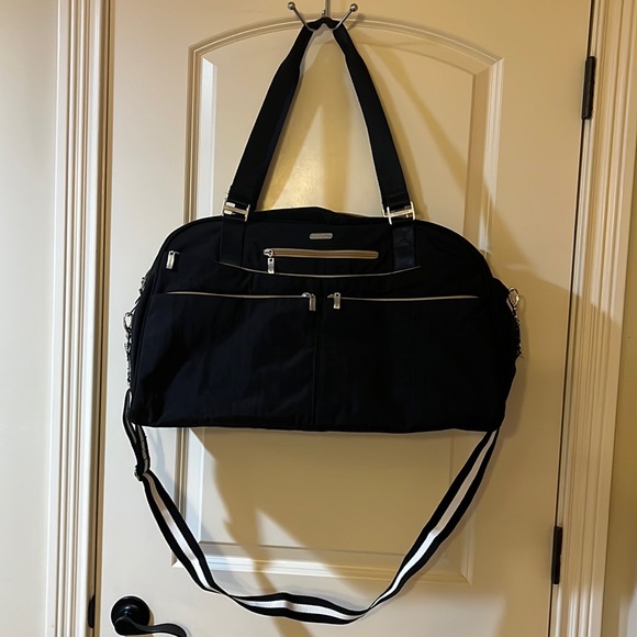 Baggallini Bags Extra Large Baggallini Weekender Bag With Trolley